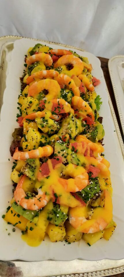 Salade exotique aux crevettes